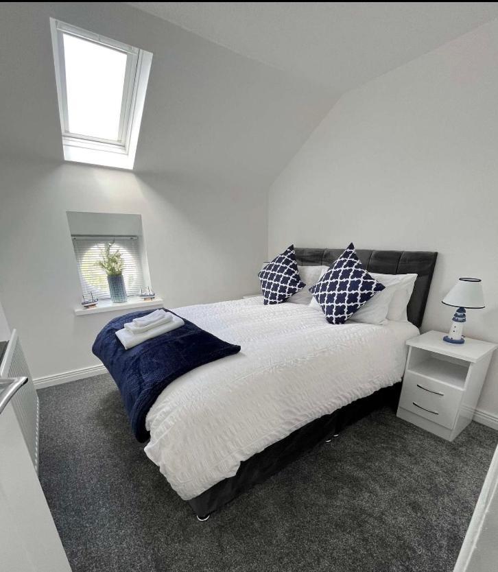 Ballycastle Town Centre Studio Apartment מראה חיצוני תמונה