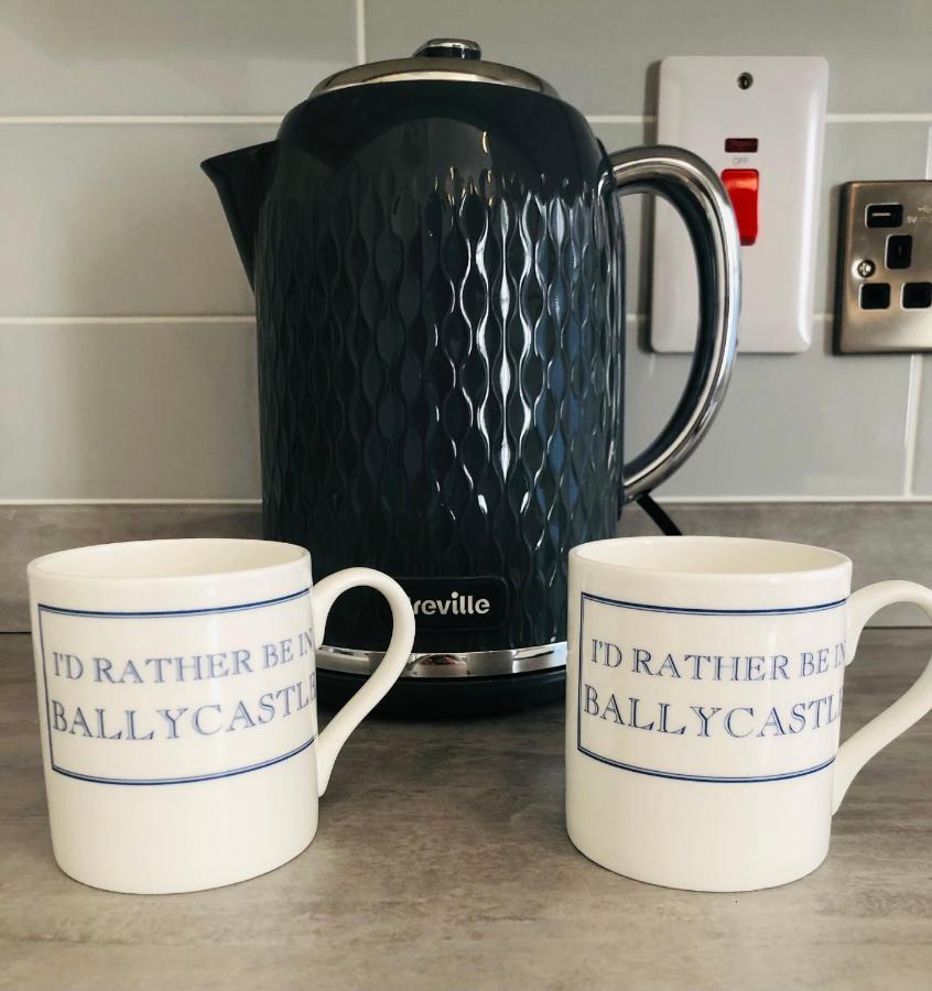 Ballycastle Town Centre Studio Apartment מראה חיצוני תמונה